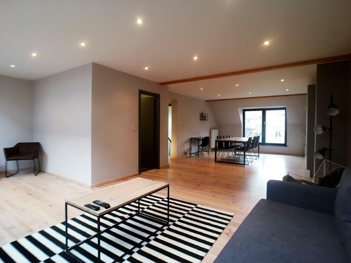 Parlamentarium Apartment *